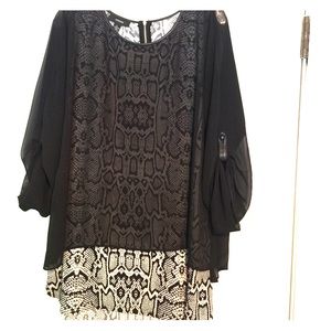 Alfani black and snakeskin tunic- leather accents